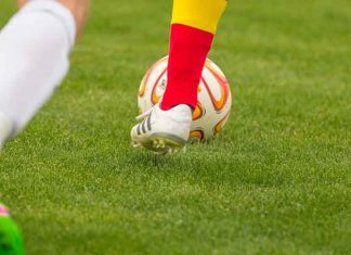 England: Missbrauchsskandal im Fußball